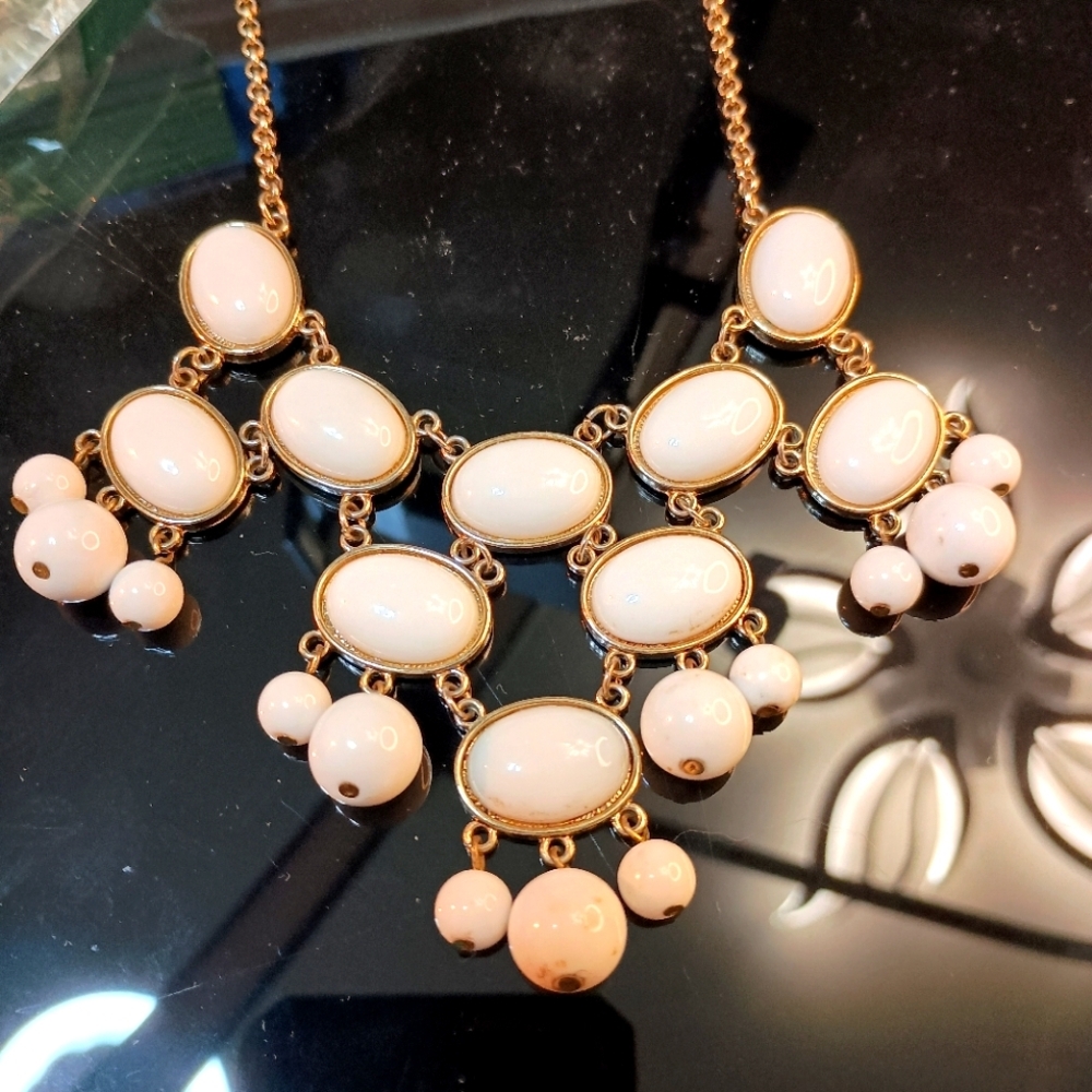 White bid on goldstone 20 in